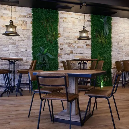 Hotel Ansares Tarancon